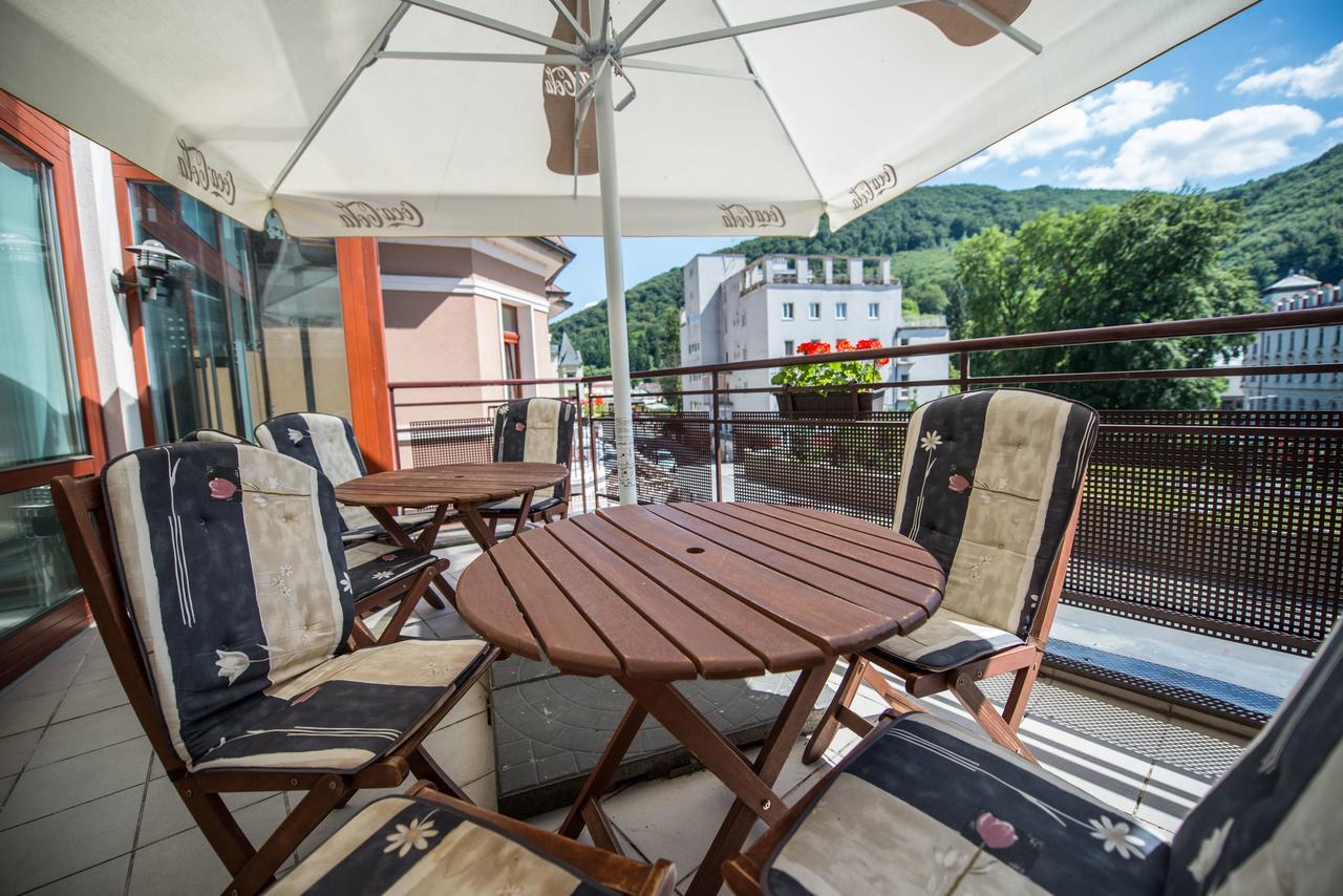 Garni Hotel Praha Trencianske Teplice Exterior photo
