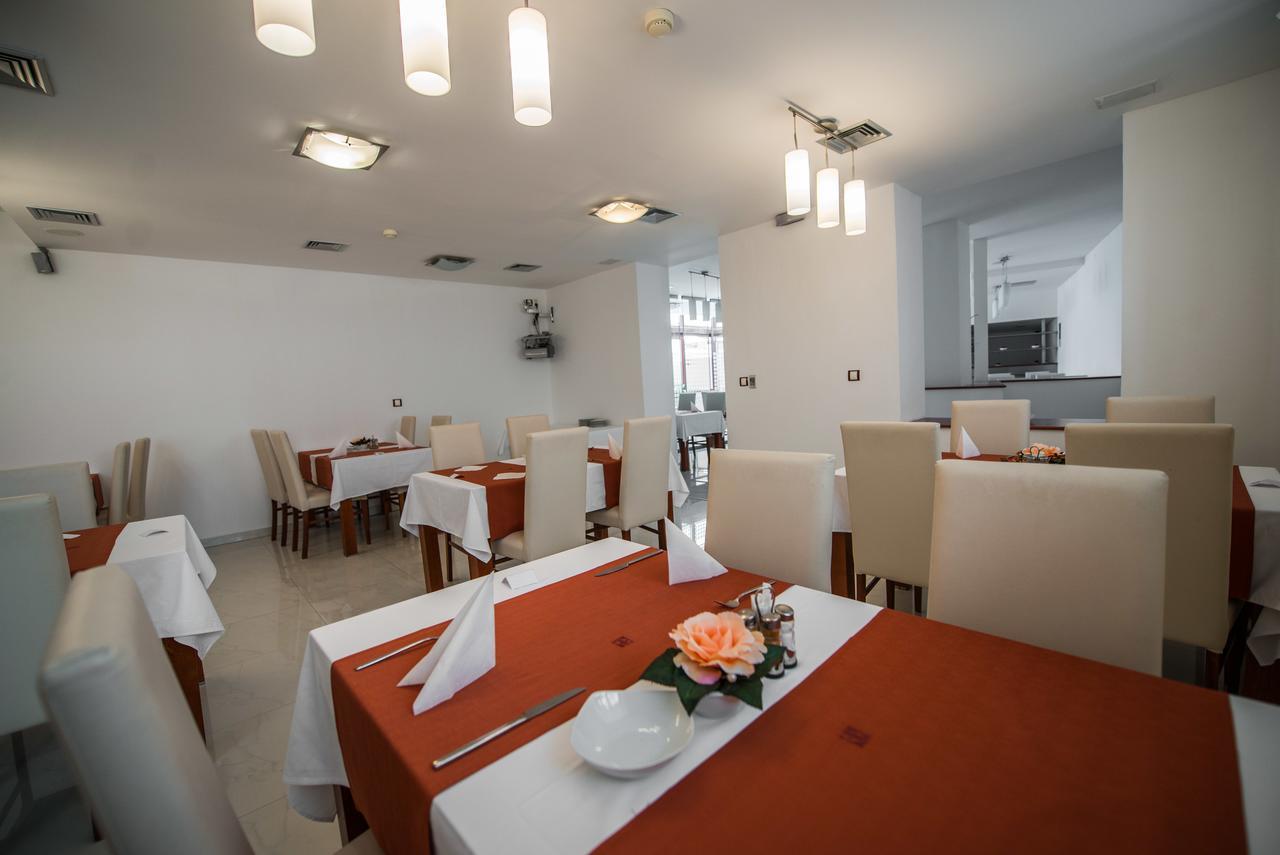 Garni Hotel Praha Trencianske Teplice Exterior photo